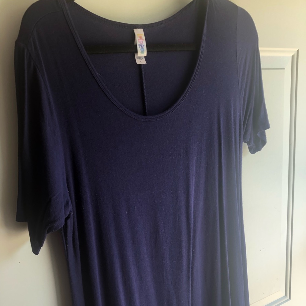Lularoe Navy perfect t